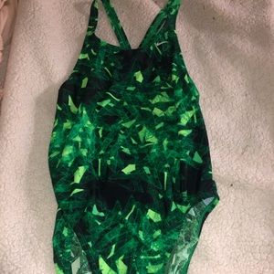 Nike Gemstone Fastback Tank Swimsuit - Court Green